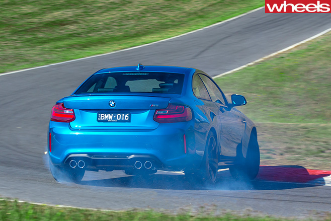 M 2-race -tassie -rear