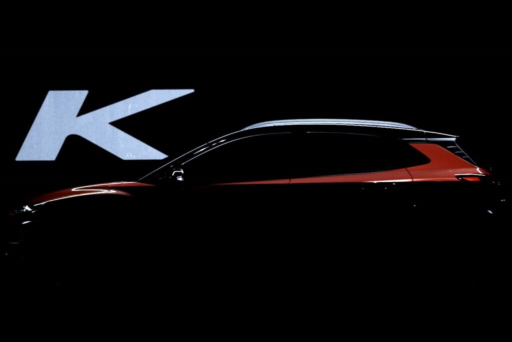 2018 Hyundai Kona compact SUV teased in new videos