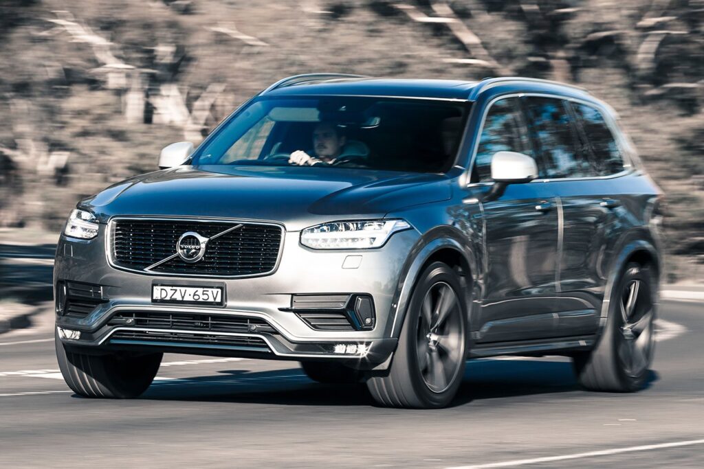 Volvo slashes prices of XC90 large SUV