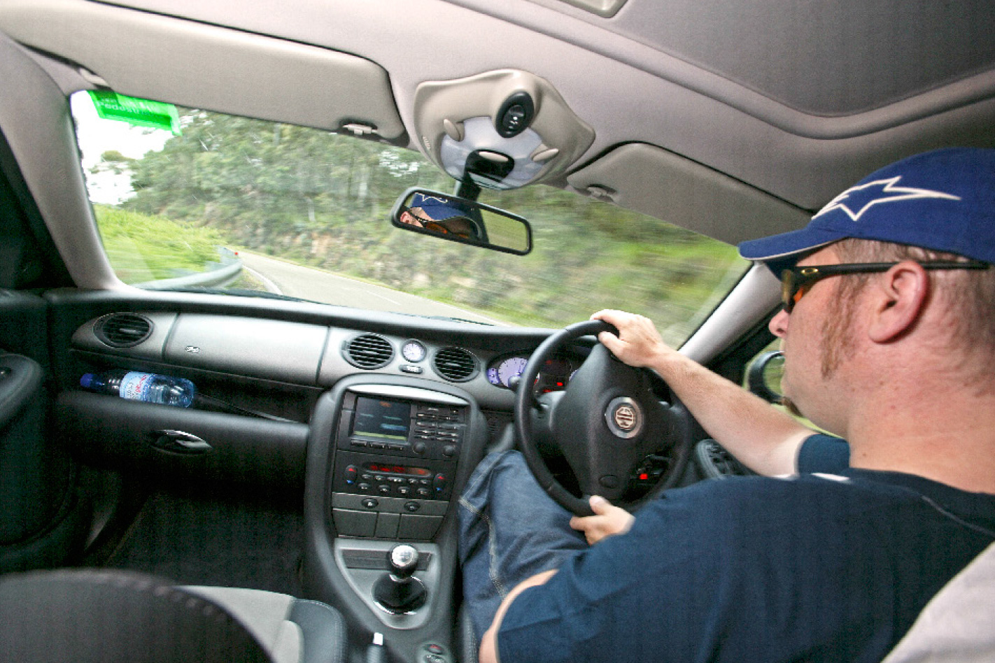 MG-ZT260-Interior.jpg