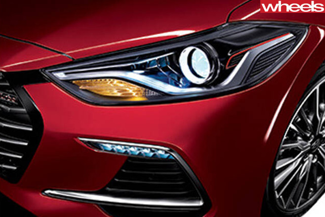 Hyundai -Elantra -Sport -headlight