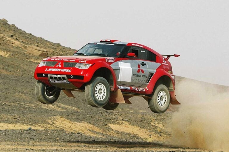 2004 Mitsubishi Pajero Evolution review classic MOTOR