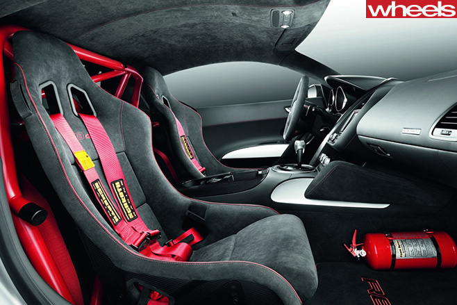 Audi -R8-sports -seats -interior