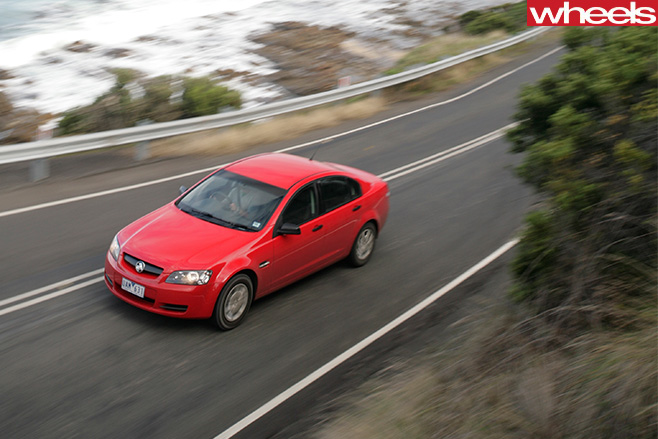 Holden -VE-Commodore -rear -top -driving
