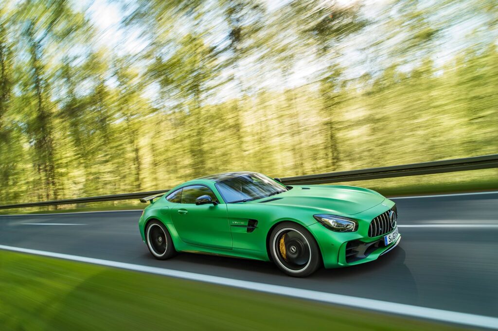 Mercedes-AMG GT R revealed