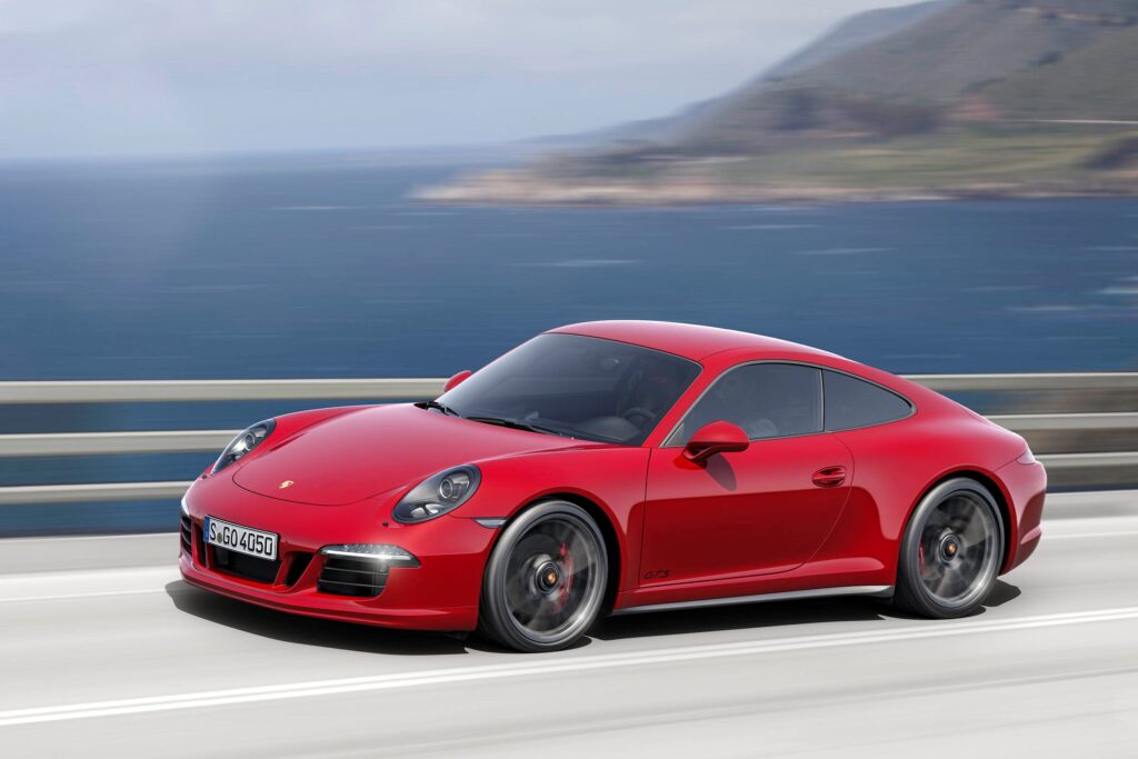2015 Porsche 911 GTS Coupe