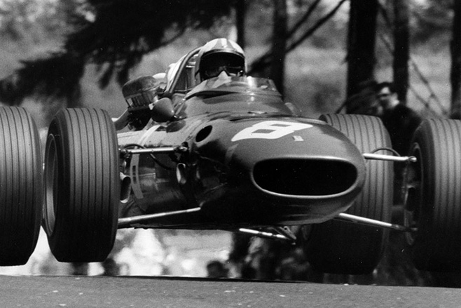 Chris -Amon -racing