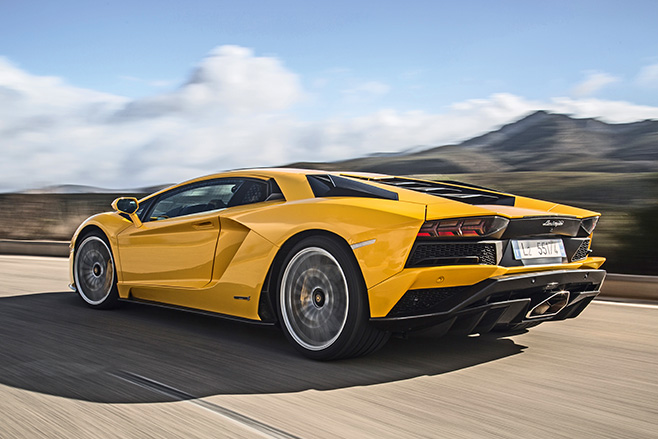 Lamborghini Aventador S rear