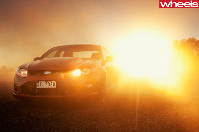 Ford -Falcon _GT-P-orange -dust