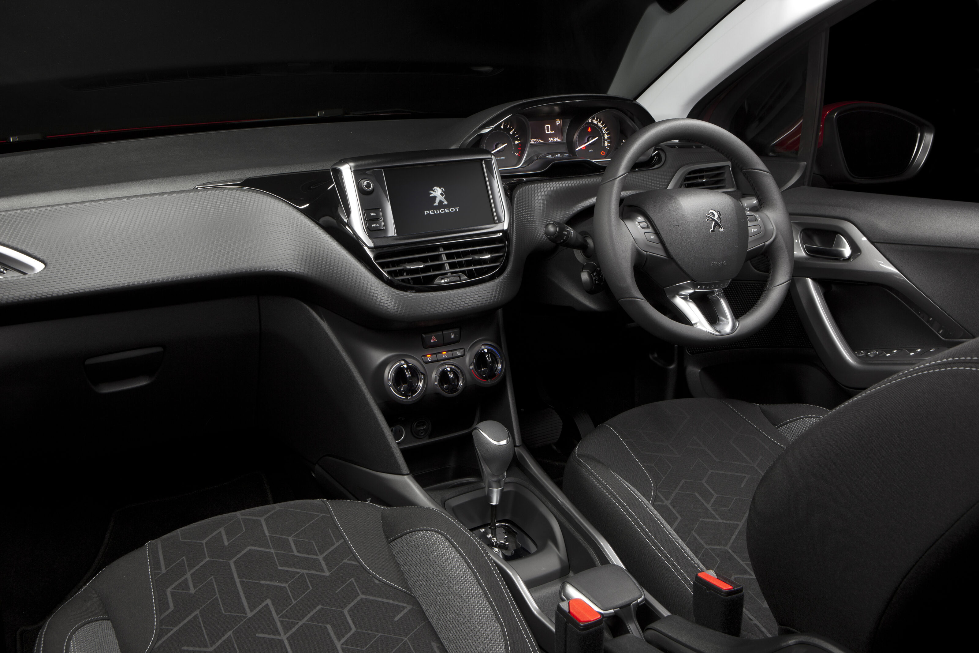 2017 Peugeot 2008 INTERIOR