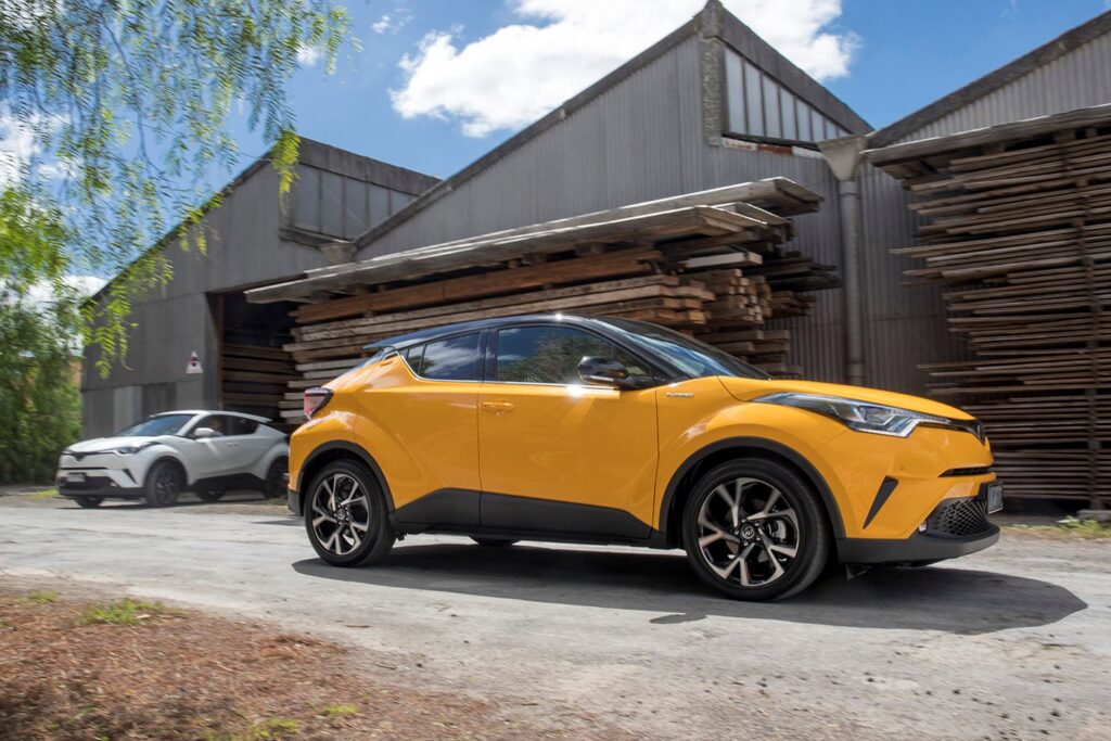 2017 Toyota C-HR twocar