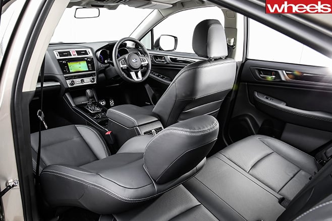 SUBARU-LIBERTY-36R-interior