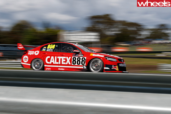 888-Racing -team -driving -side