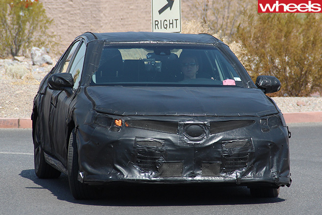 Toyota -Camry -front -on