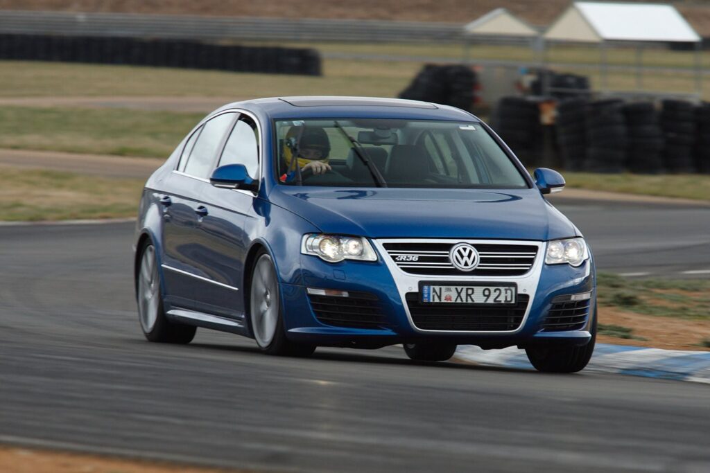 2008 Volkswagen Passat R36 track