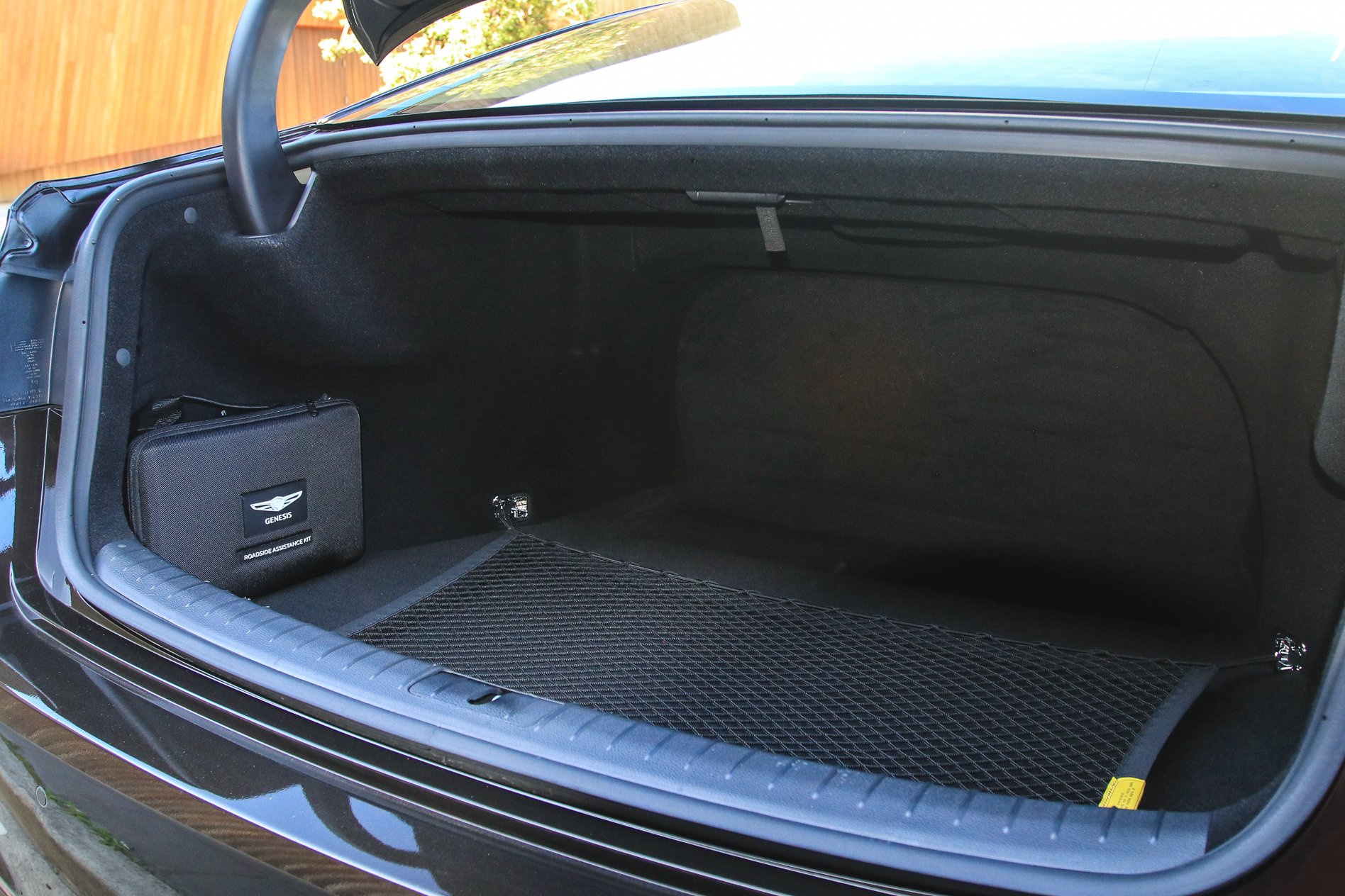Genesis G80 2019 boot