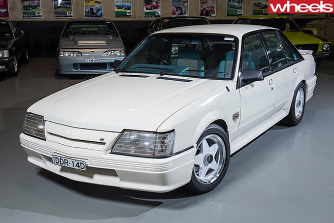 Peter -Brock -VK-Commodore -front -HDT