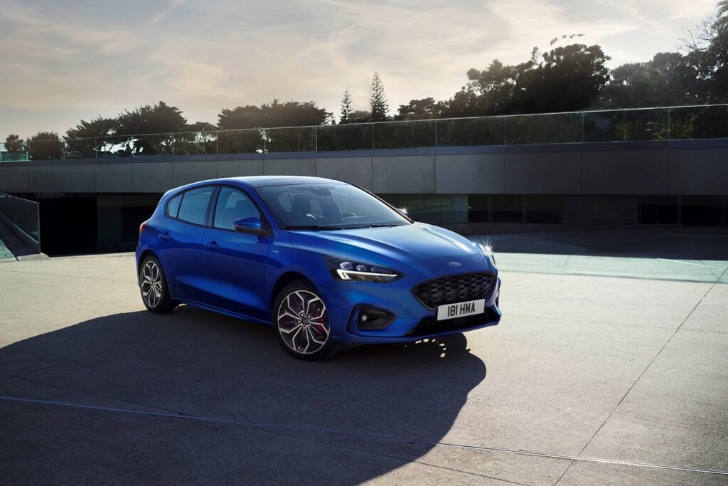 FORD_2018_FOCUS_ST LINE_WHEELS MAIN