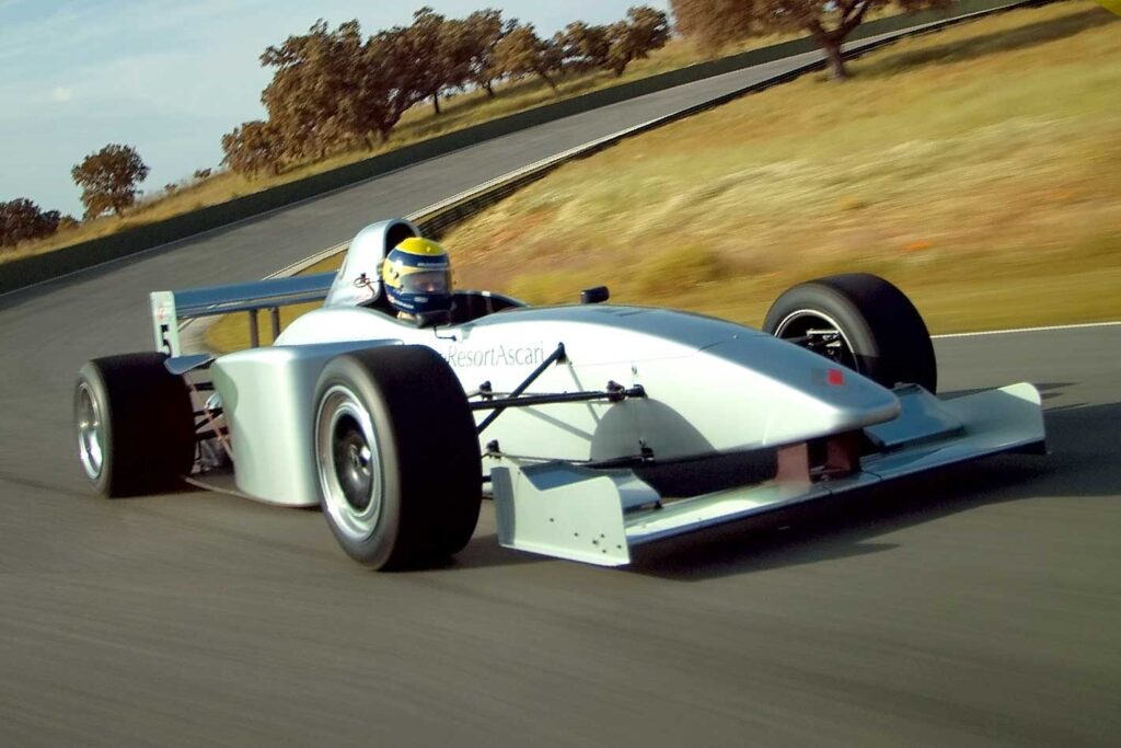 Lapping the Ascari Race Resort classic MOTOR