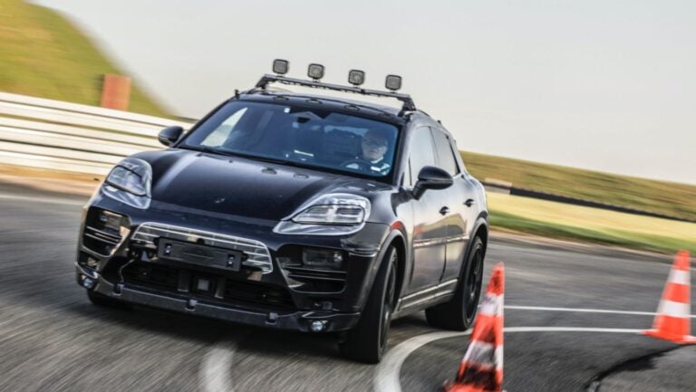 2023 Porsche Macan