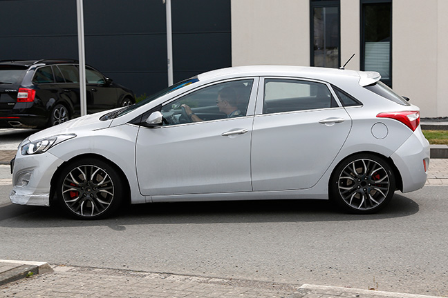 1-Hyundai -mobile -car
