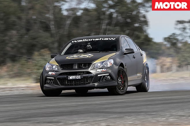 Walkinshaw Racing Edition turning
