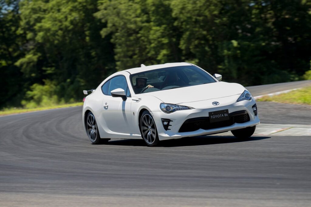 Best Steering of 2016: Toyota 86