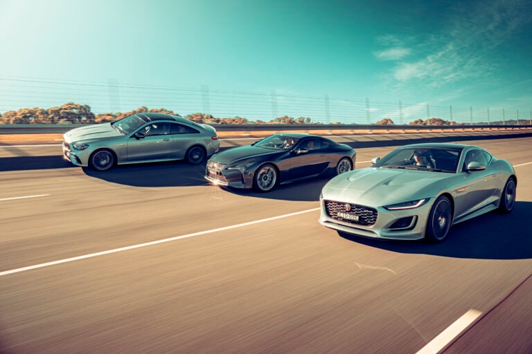 Jaguar F-Type P380 Lexus LC500 Mercedes-AMG E53 Comparison test