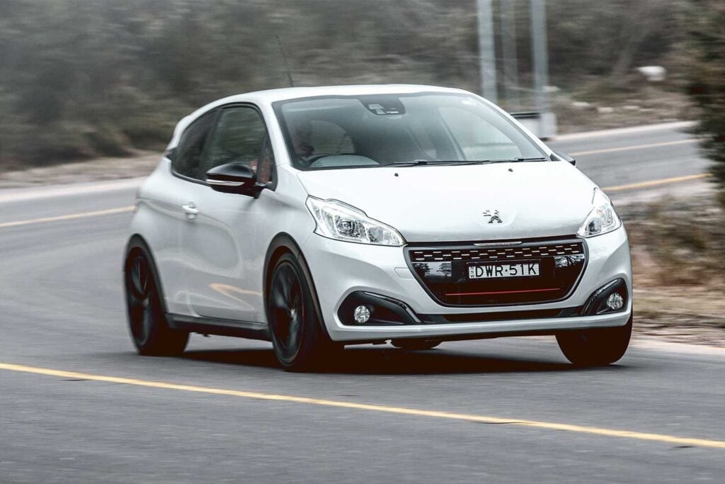 2018 Peugeot 208 GTi Edition Definitive Celebrating drivers cars