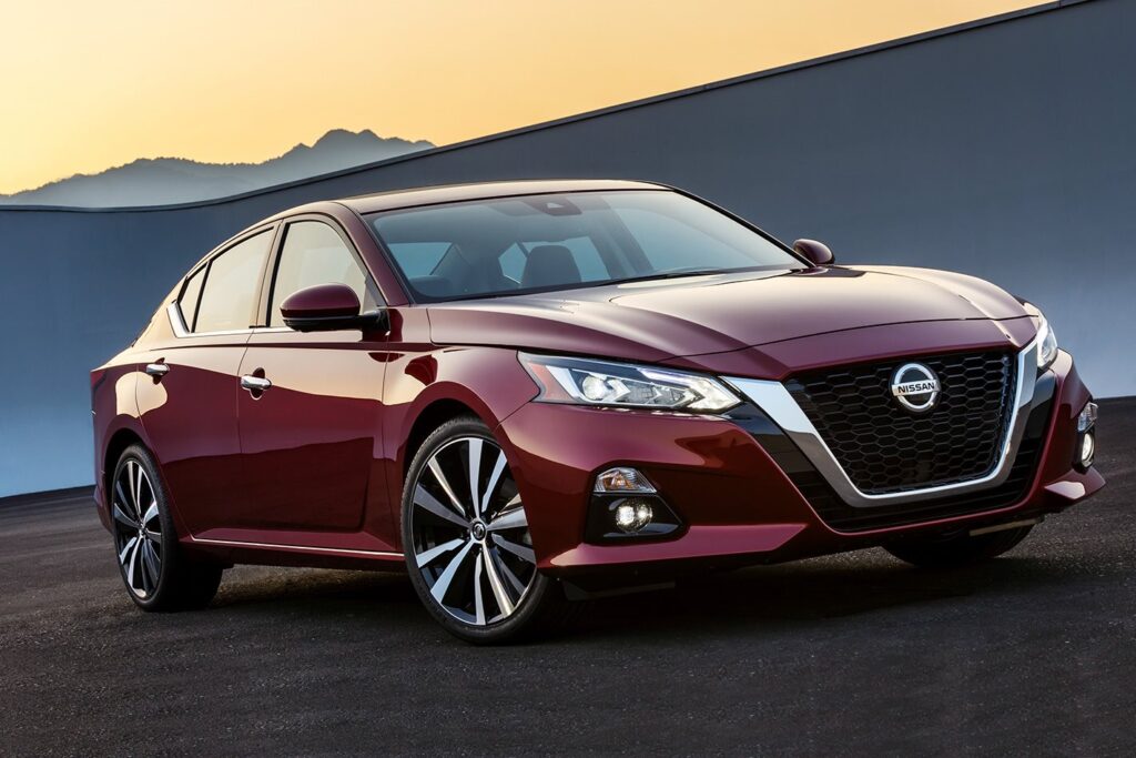 2018 New York Motor Show Nissan Altima revealed