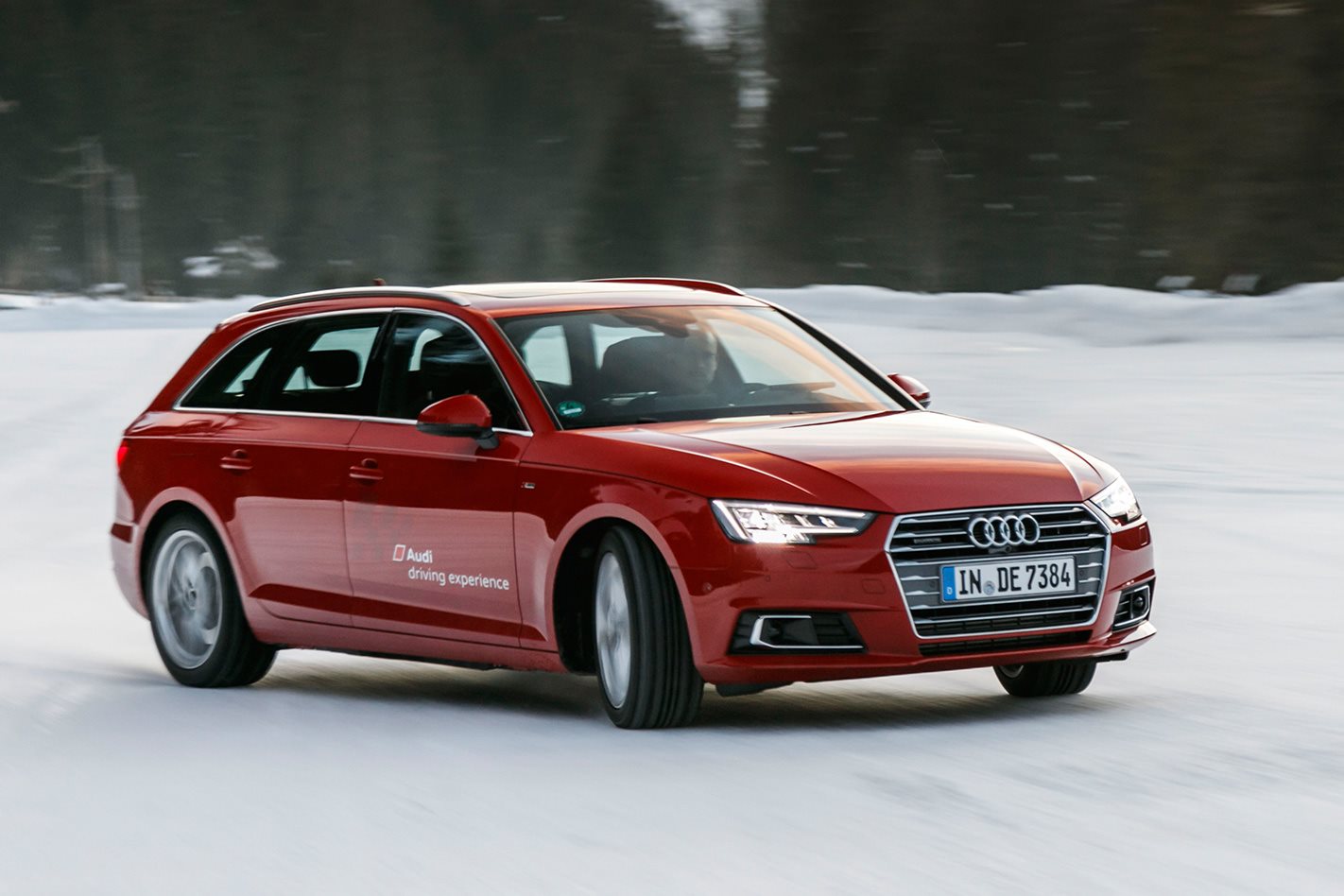 2016 Audi A4 Avant 2.0 TFSI quattro review