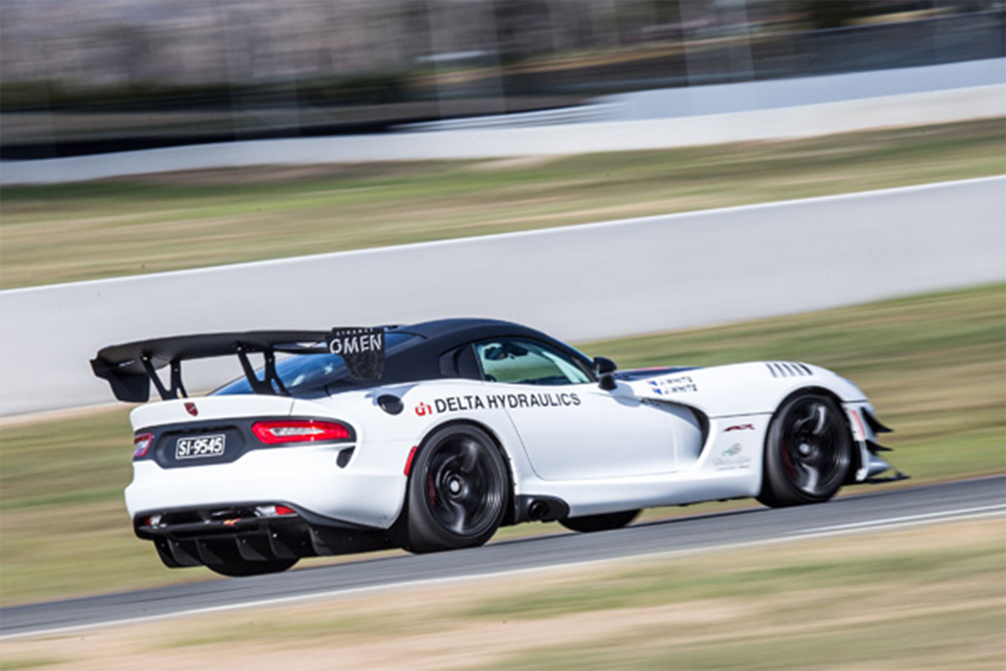 Dodge -Viper -ACR-Jason -White