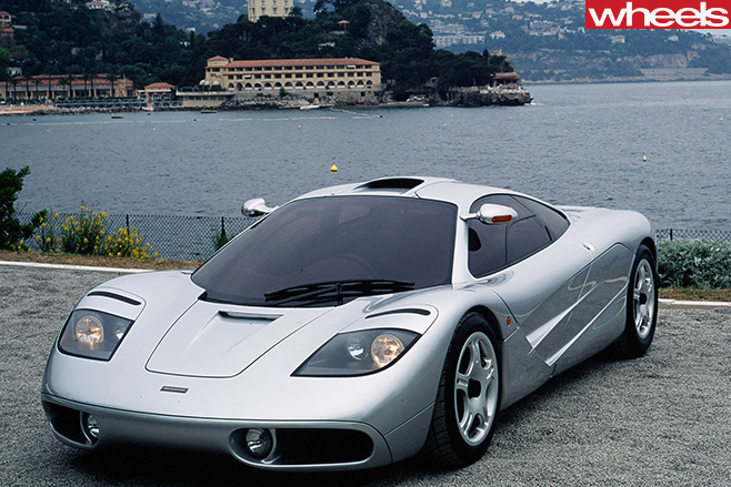 Mc Laren -F1-silver -front