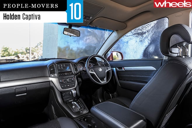 2016-Holden -Captiva -interior