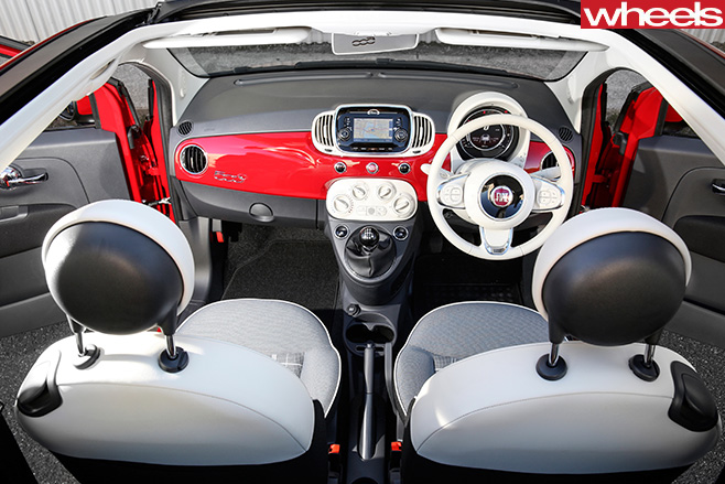 Fiat -500C-interior