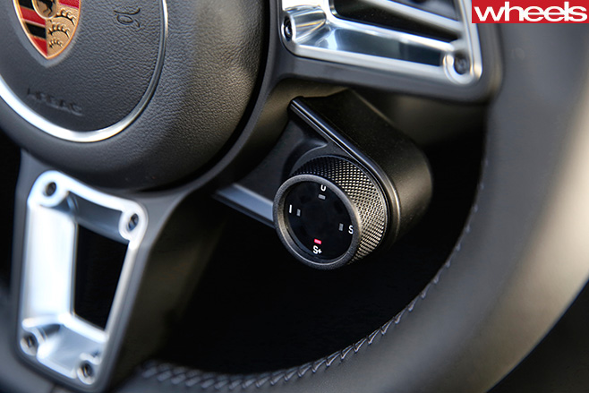 Porsche -Boxster -steering -wheel -sport -mode