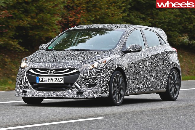 Hyundai -i 30-N-spy -pic