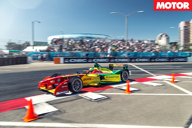 Formula -E-cars -driving