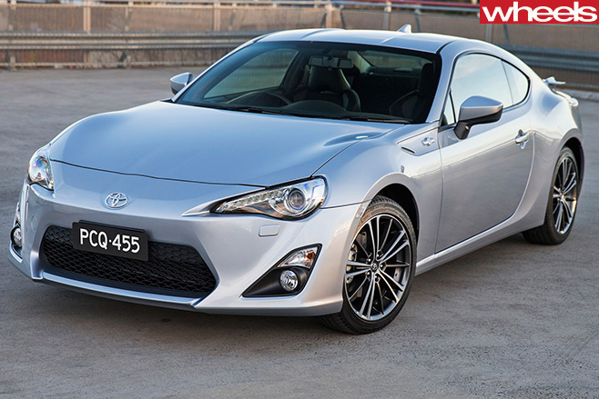 Silver -Toyota -86-front