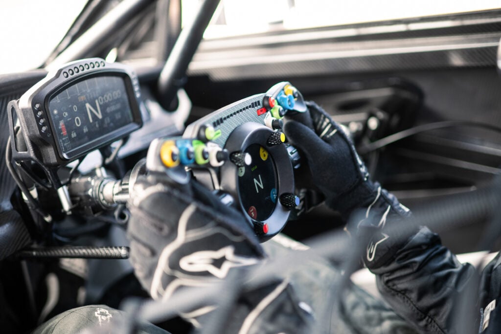 2022 Bentley Fanatec