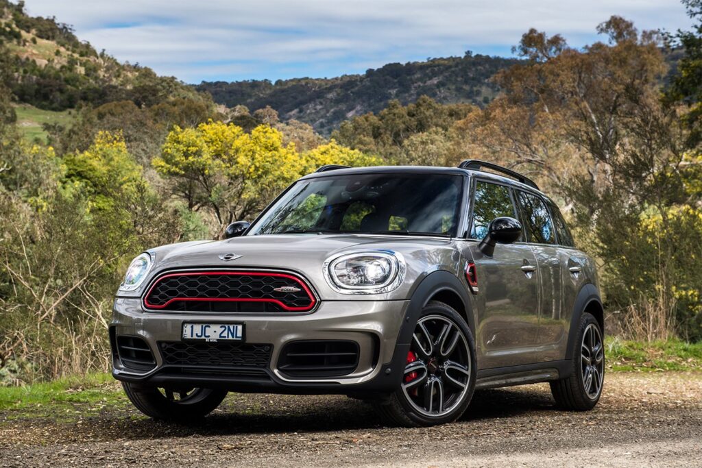 Mini Cooper John Cooper Works ALL4 quick review