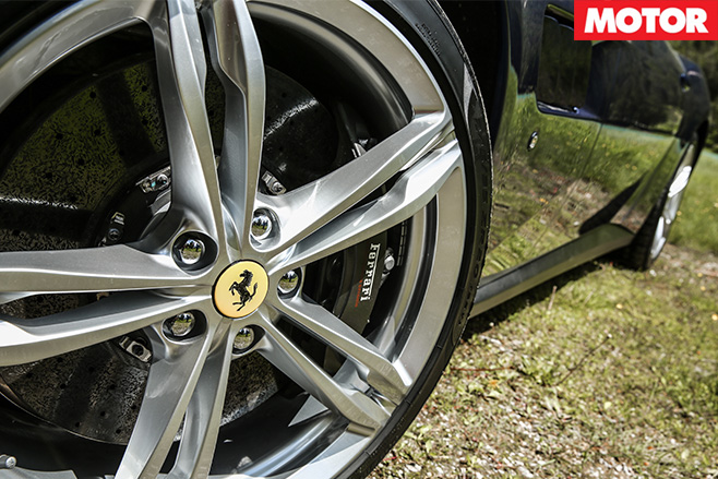 Ferrari GTC4 Lusso wheel