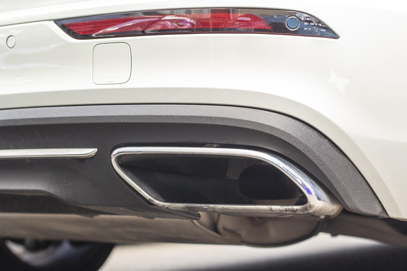fake exhaust