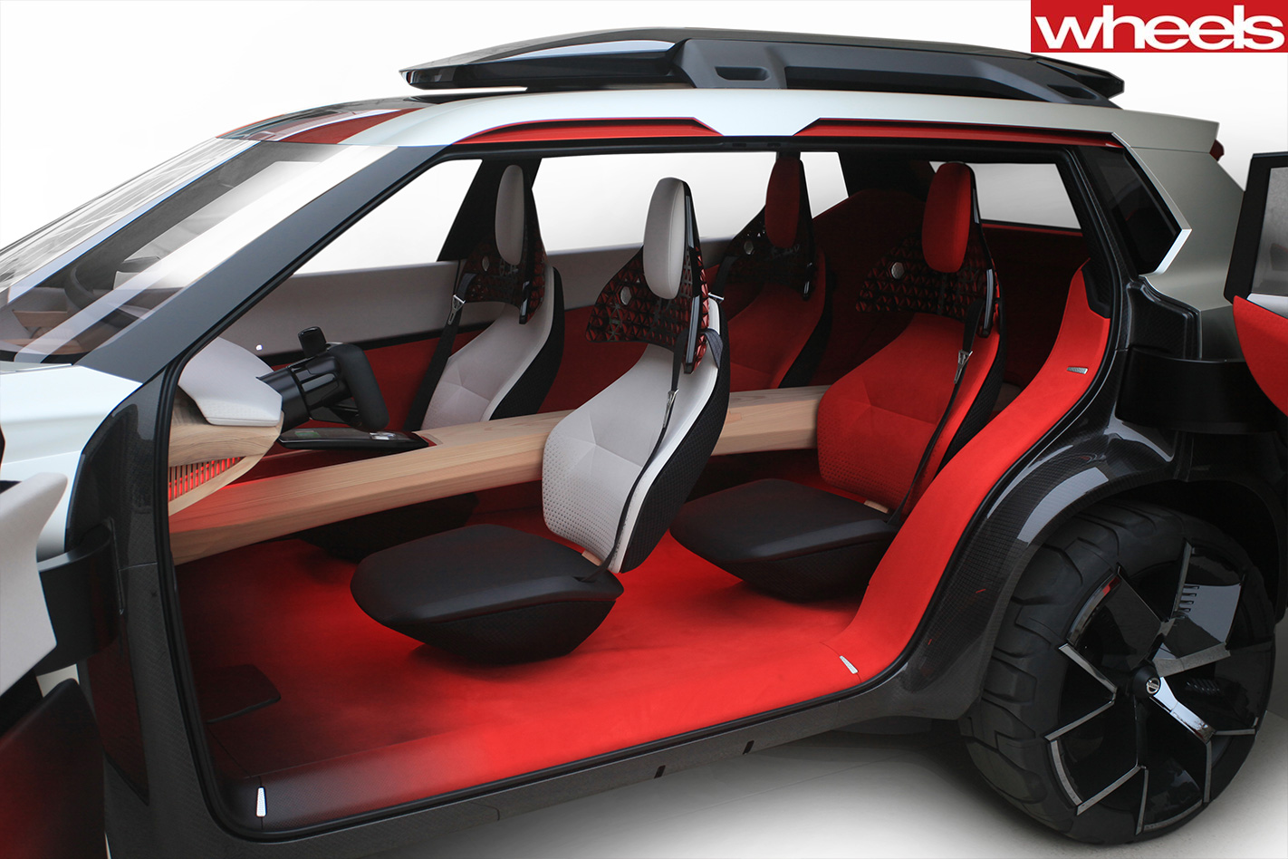 Nissan Xmotion interior