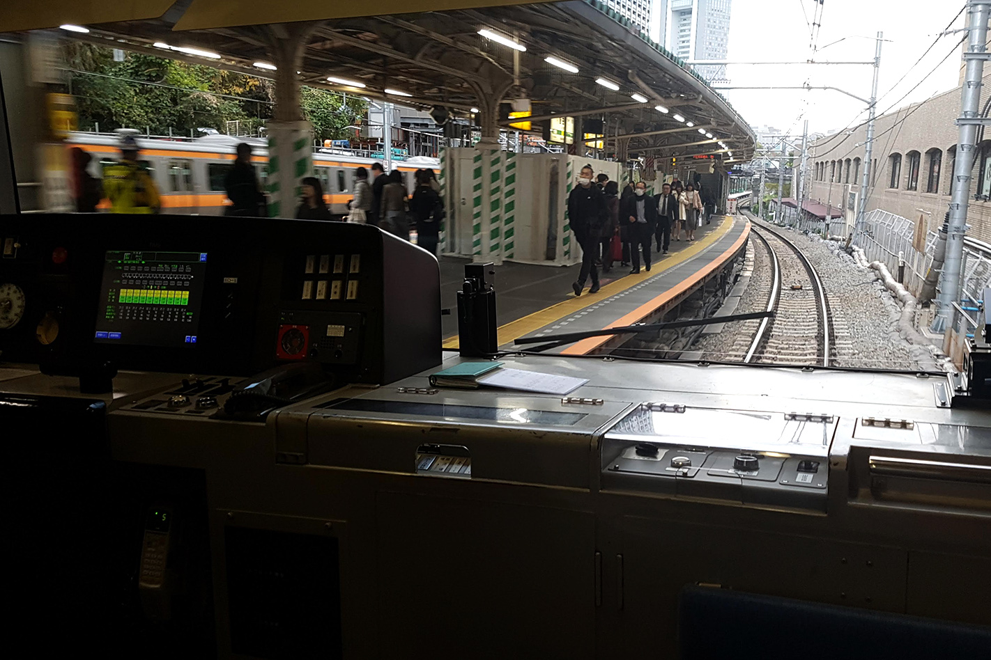 tokyo train