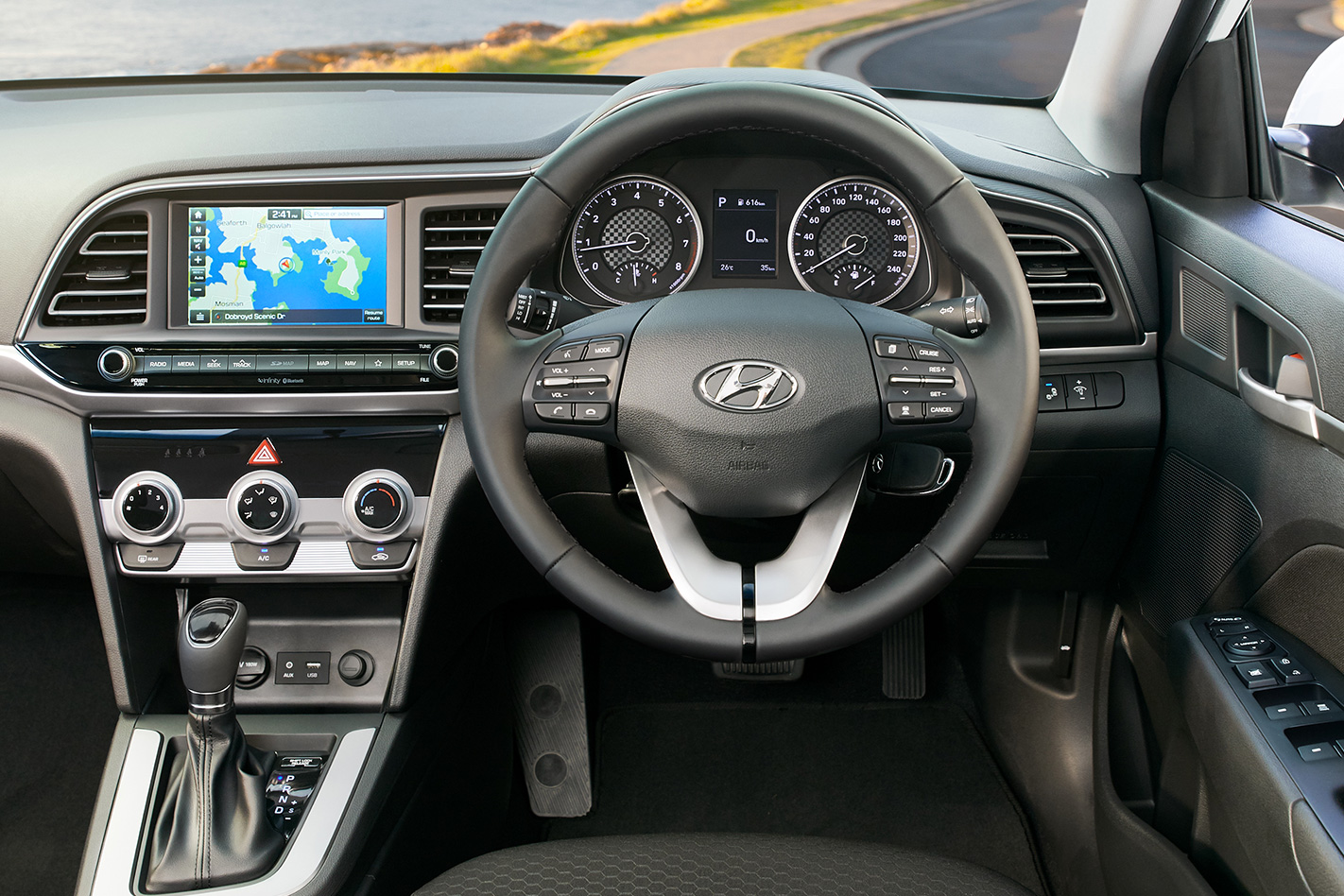 2019 Hyundai Elantra with Apple CarPlay