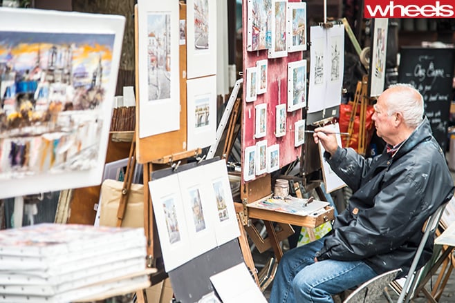 Man -painting -Paris