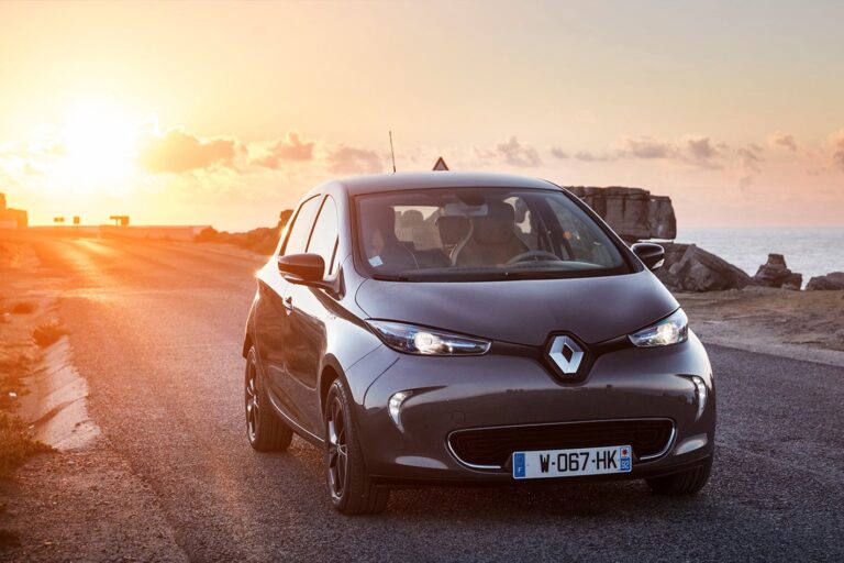 Renault Zoe and Kangoo EVs coming to Oz… but not for regular folk