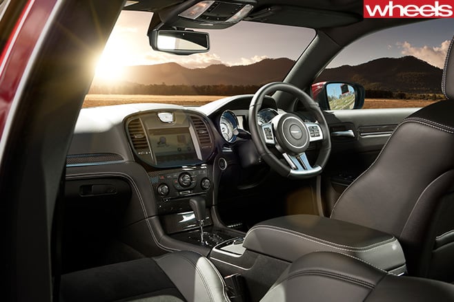 2012-Chrysler -300-SRT-8-interior