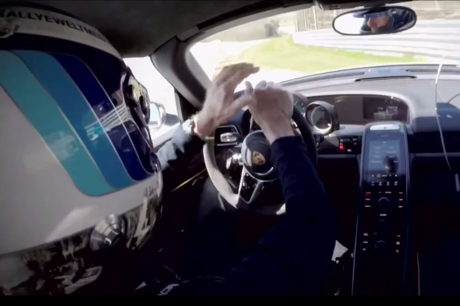 Porsche 918 crash